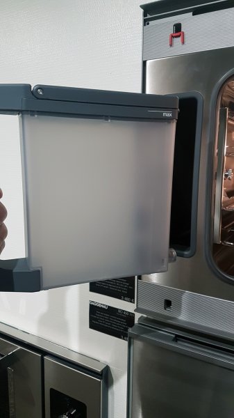 reservoir-four-combi-vapeur-gaggenau.jpg