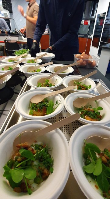 oeuf parfait et petits pois cuits au four Vzug