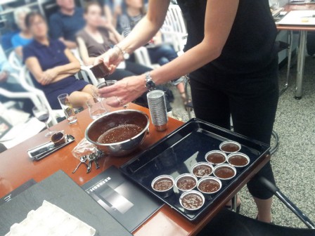 atelier-Vzug-fondantauchocolat.jpg, juin 2014 Fondant au chocolat dans un four vzug