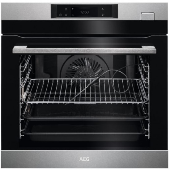 combi vapeur AEG BSK778380M pour la pâtisserie