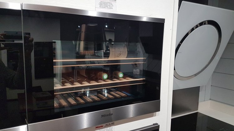 cave-a-vin-miele-destockage.jpg