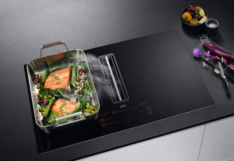 photo de présentation de la table aspirante CCE84779CB